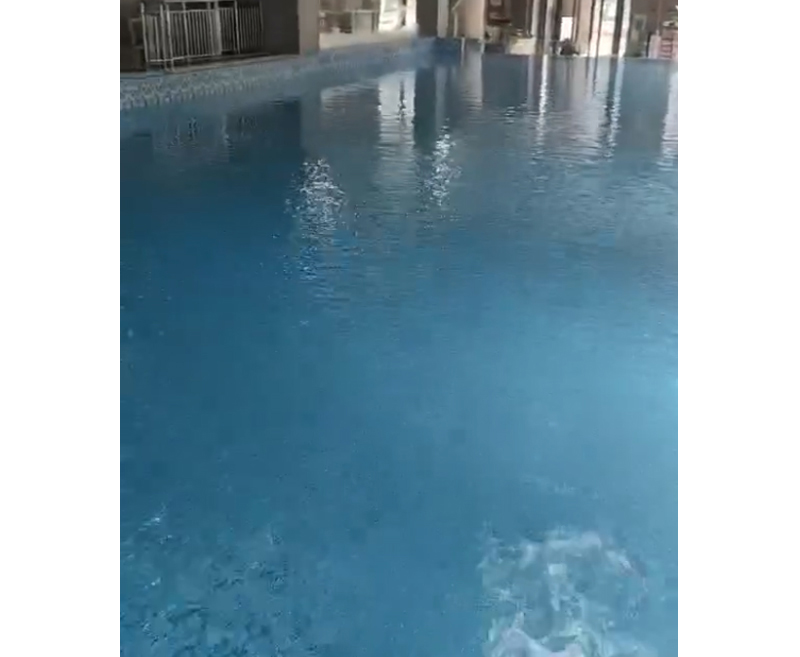 泳池效果