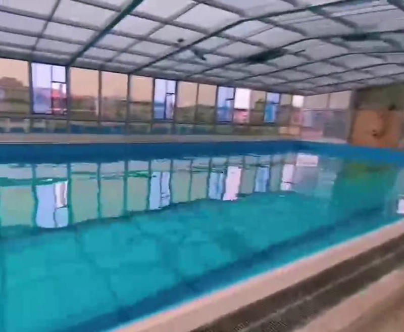 泳池效果